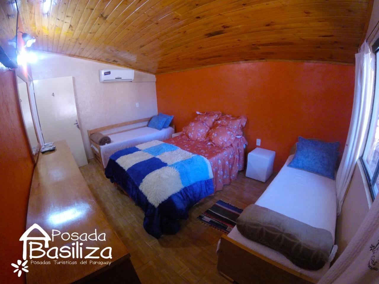 Posada Basiliza, Encarnacion Py Hotel Екстериор снимка