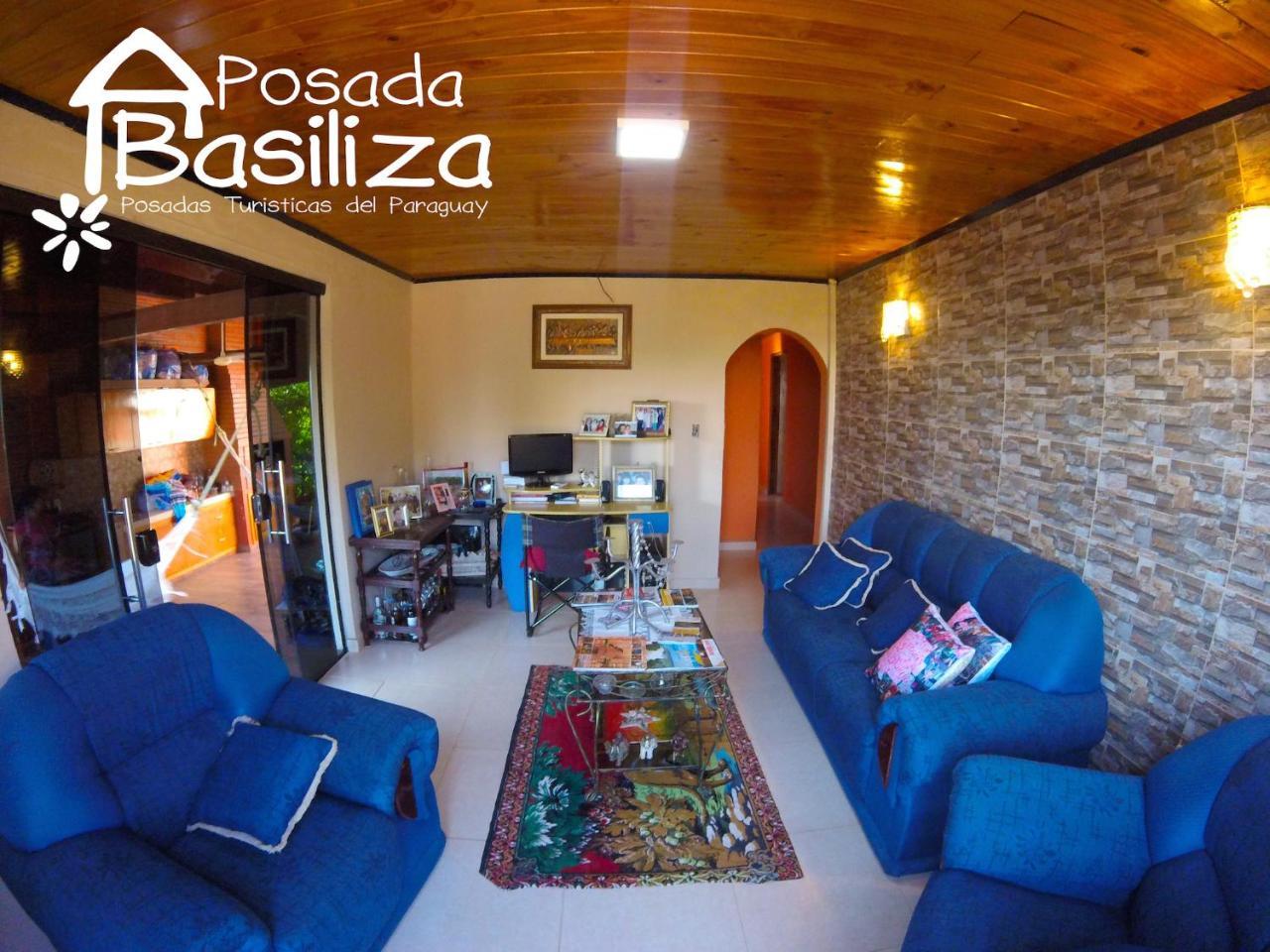 Posada Basiliza, Encarnacion Py Екстериор снимка